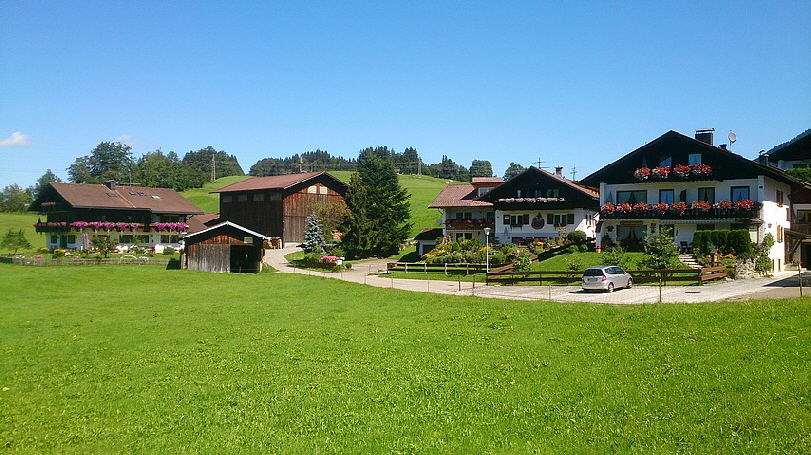 Das sind wohl neue Häuser in Rubi.