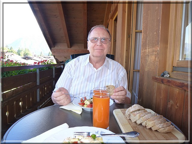 Wie geschrieben: gesund muss es sein! Salat und ein gutes Brot!
