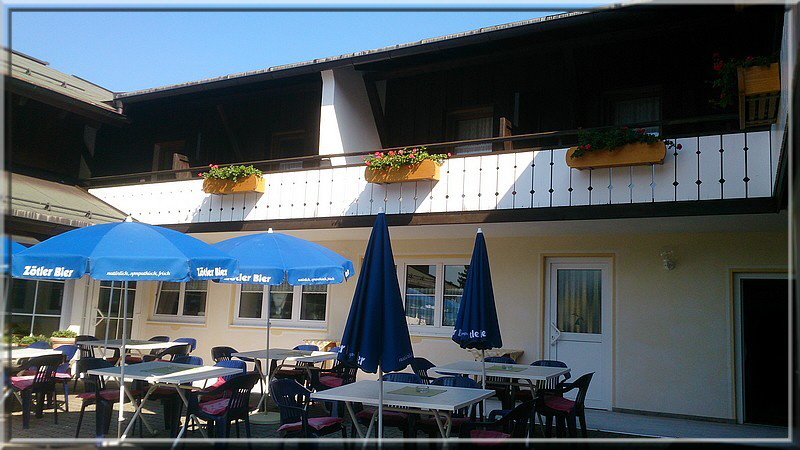 Den Anbau mit Balkon gab es zu unserer Zeit noch nicht