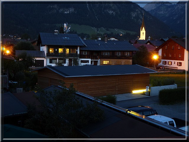 Es wurde dunkel über Oberstdorf, einen Blitz konnte ich aber nicht einfangen. Bin halt nicht mehr schnell genug.