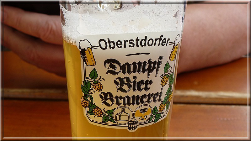 Ja, so sieht der Spiegel auf dem Glas aus, das ich unbedingt haben will!