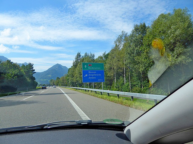 Aha, erst nach Weesen, dann weiter nach Amden.