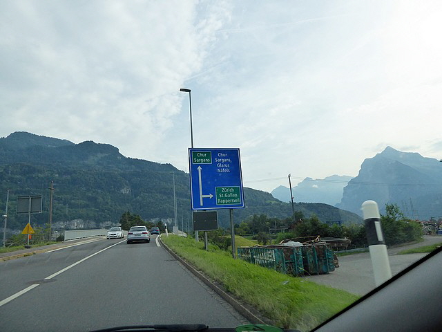 Aha, Richtung Zürich geht's weiter.