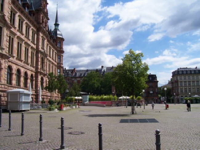 Dernsches Gelände Wiesbaden 02 2007